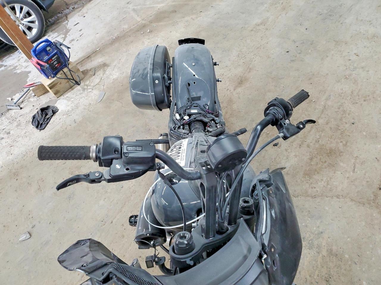 2022 Harley-Davidson Fxlrs