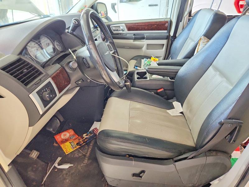 2010 Chrysler Town & Country Touring Plus