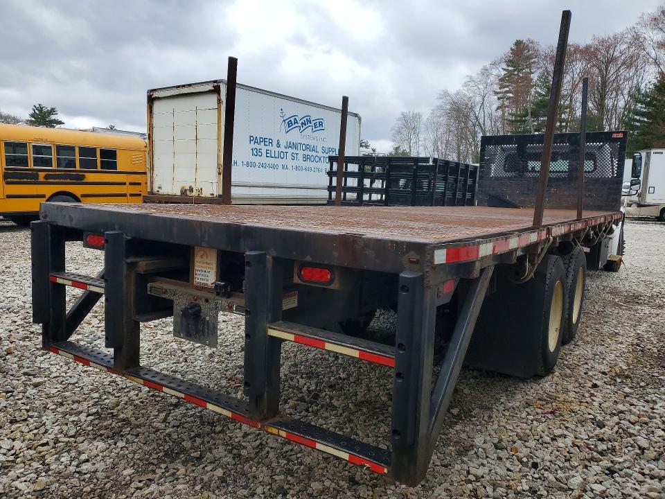 2020 Freightliner Business Class M2 Flatbed Truck