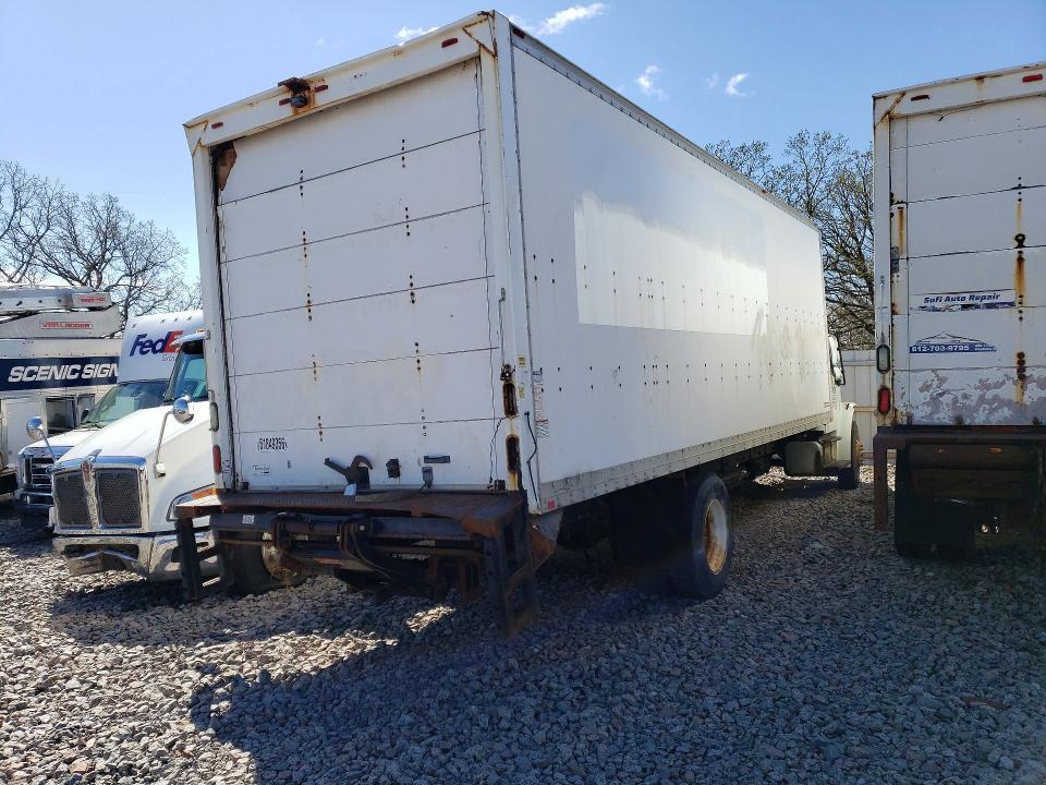 2013 Freightliner Business Class M2 BOX Truck