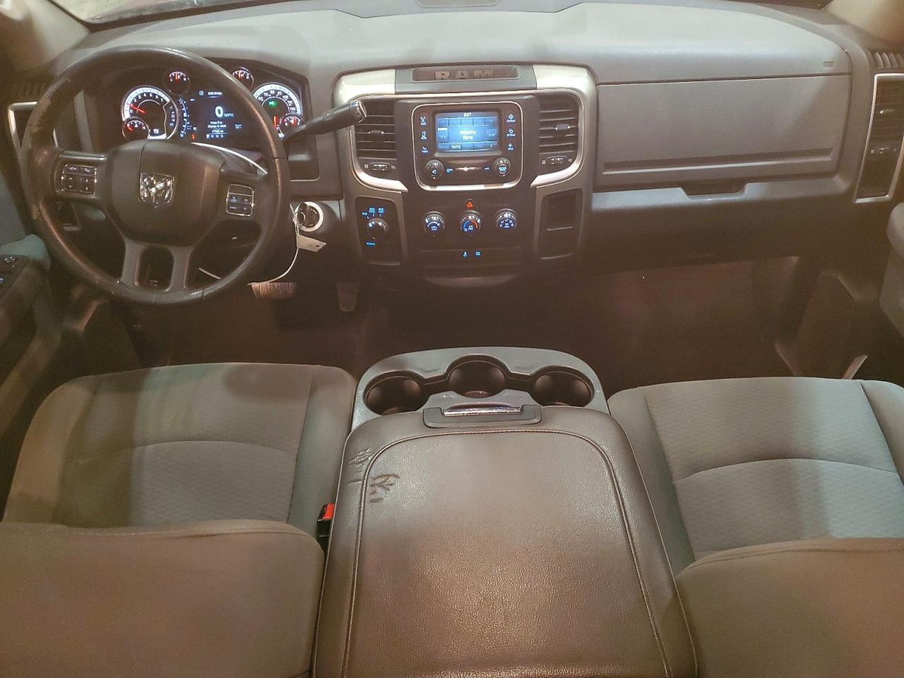 2013 Dodge RAM 1500 SLT