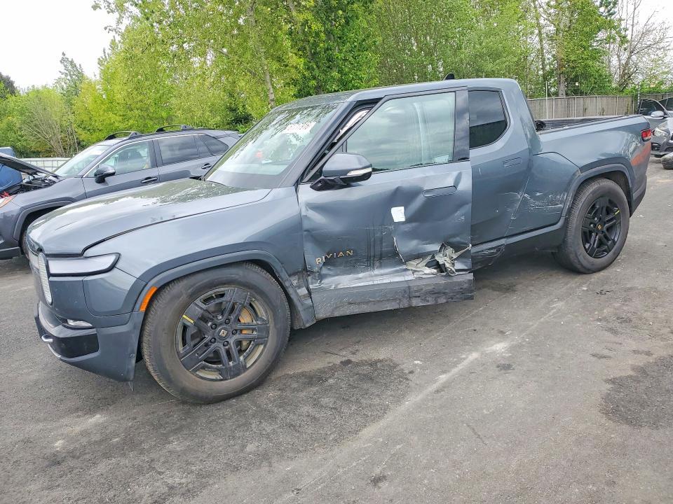 2022 Rivian R1T Adventure