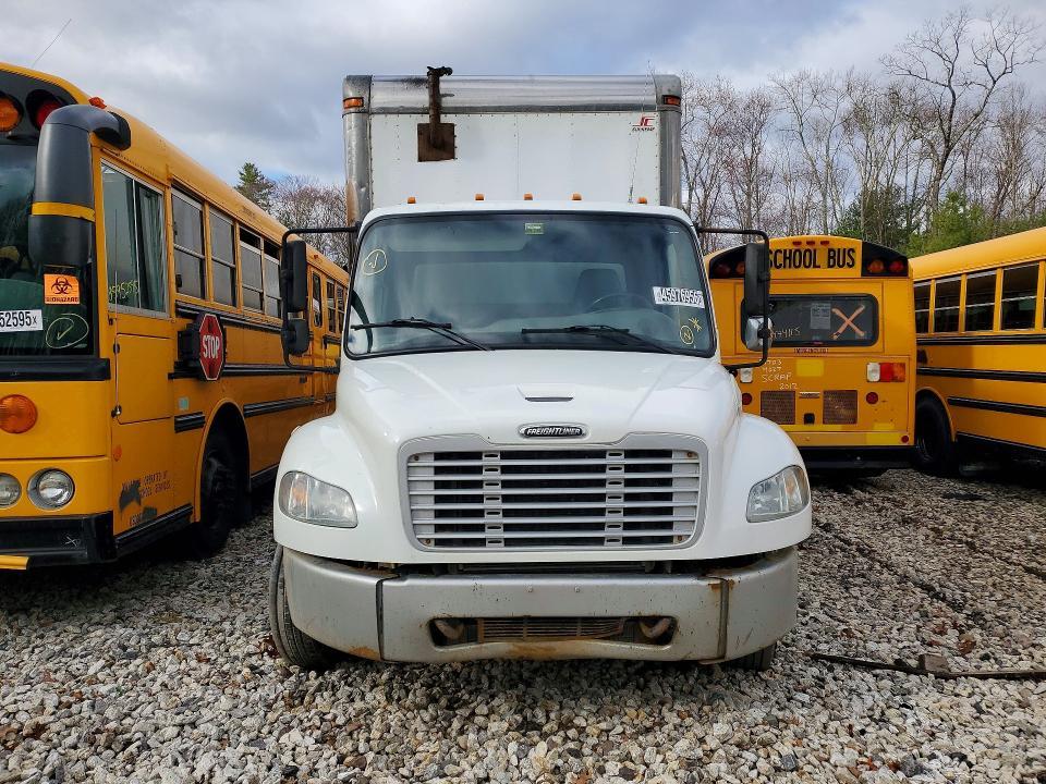 2013 Freightliner Business Class M2 BOX Truck