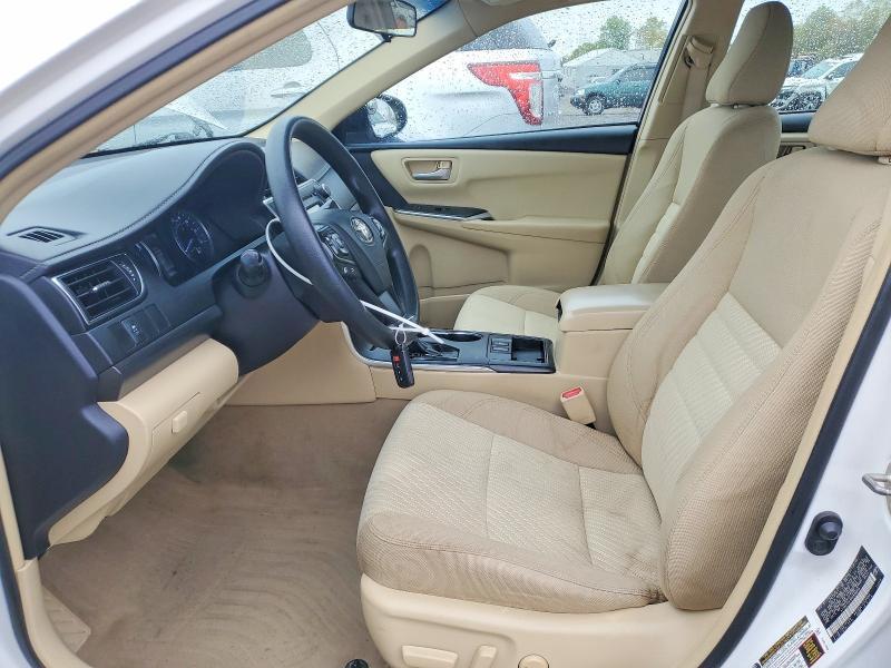 2017 Toyota Camry Hybrid le