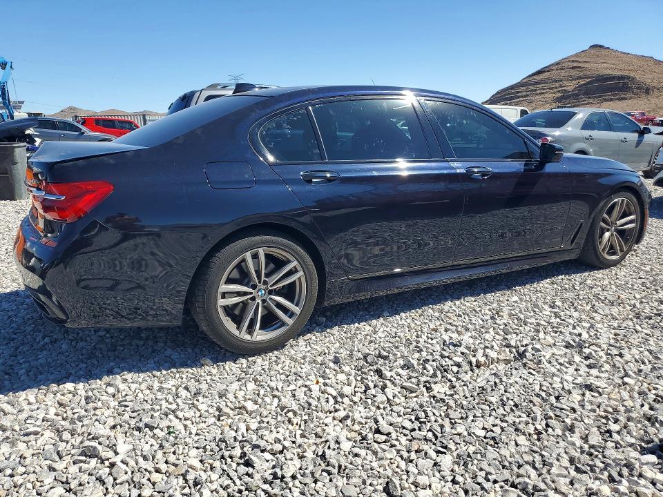 2016 BMW 740 i
