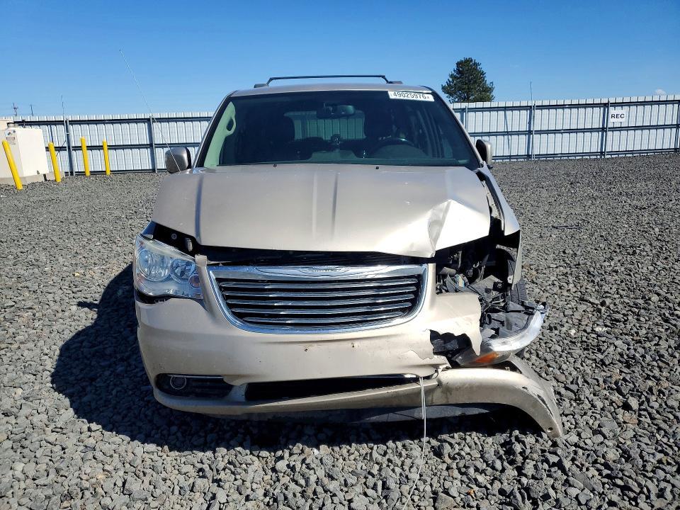 2012 Chrysler Town & Country Touring