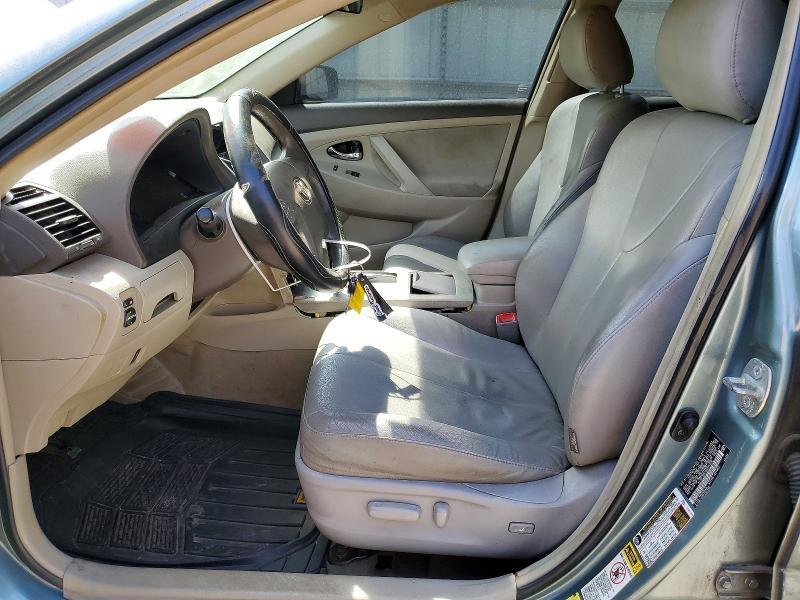 2010 Toyota Camry le