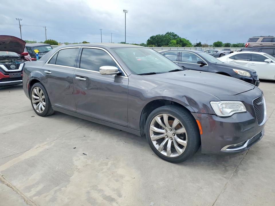 2017 Chrysler 300c