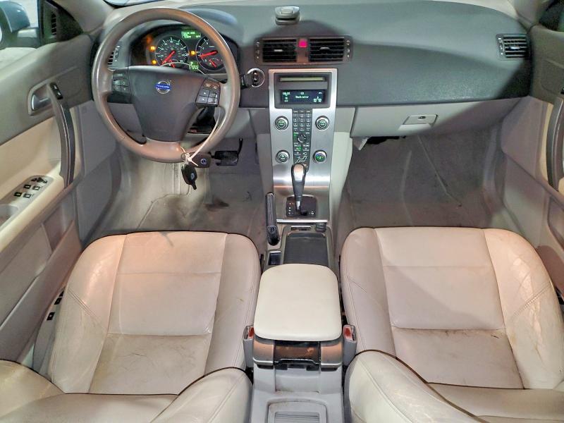 2010 Volvo C70 T5