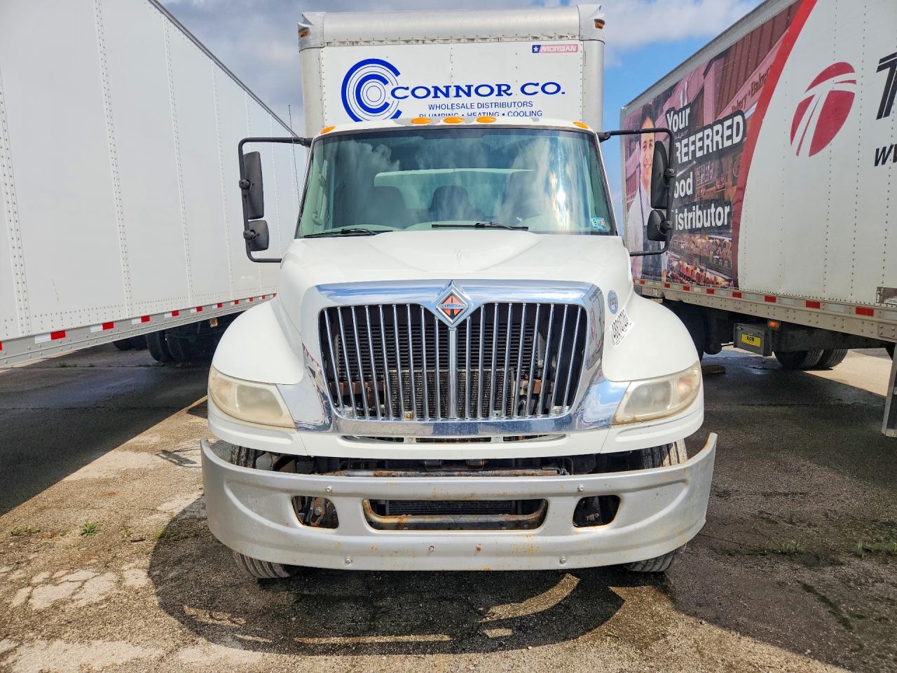 2016 International 4300 BOX Truck