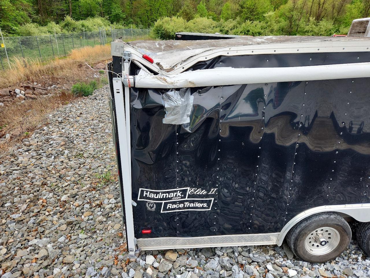 2004 Other Enclosed Trailer