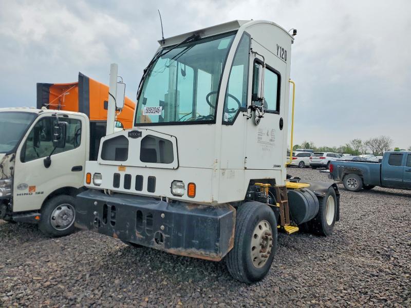 2016 Autocar Xspotter Yard Truck
