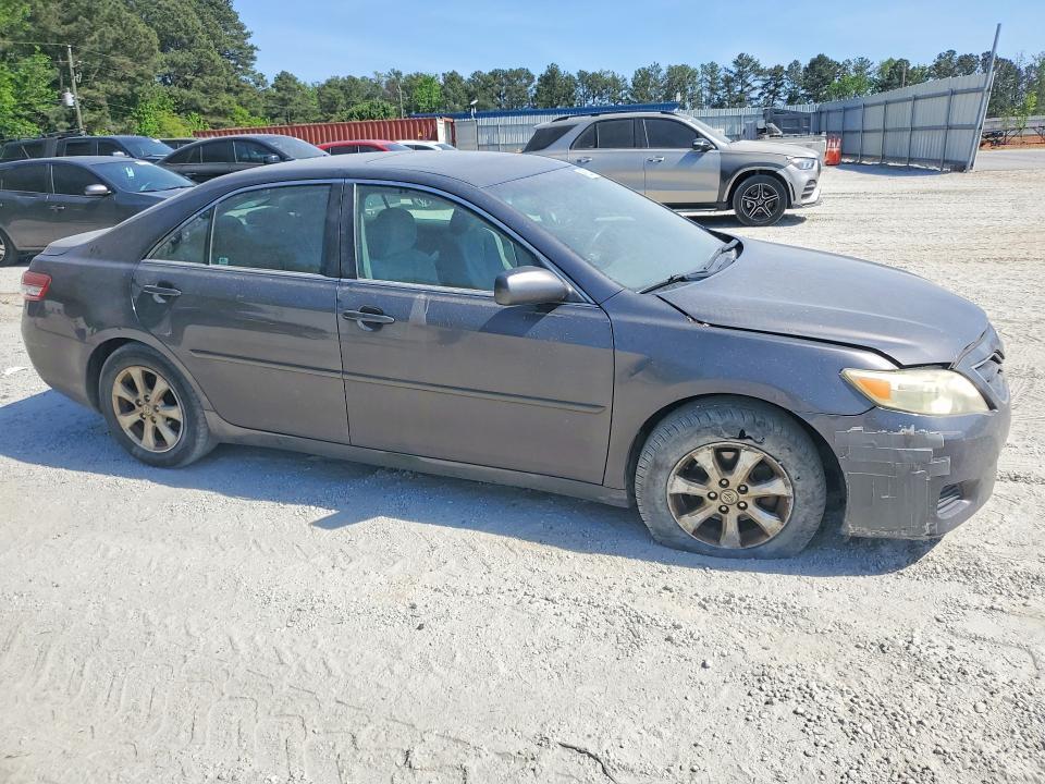 2011 Toyota Camry le