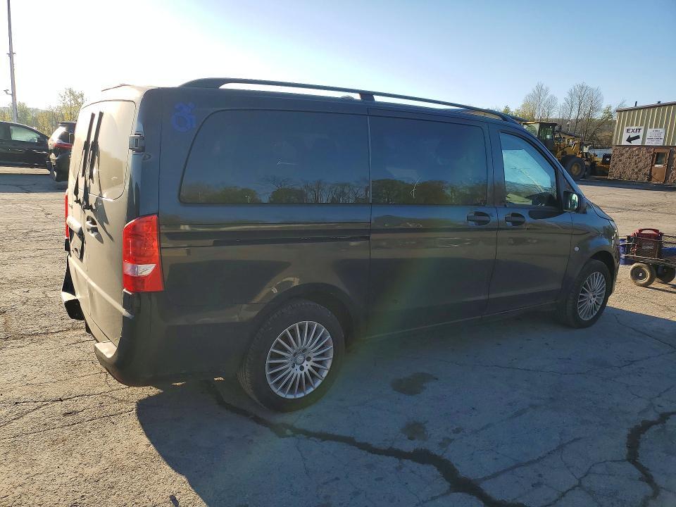 2017 Mercedes-Benz Metris