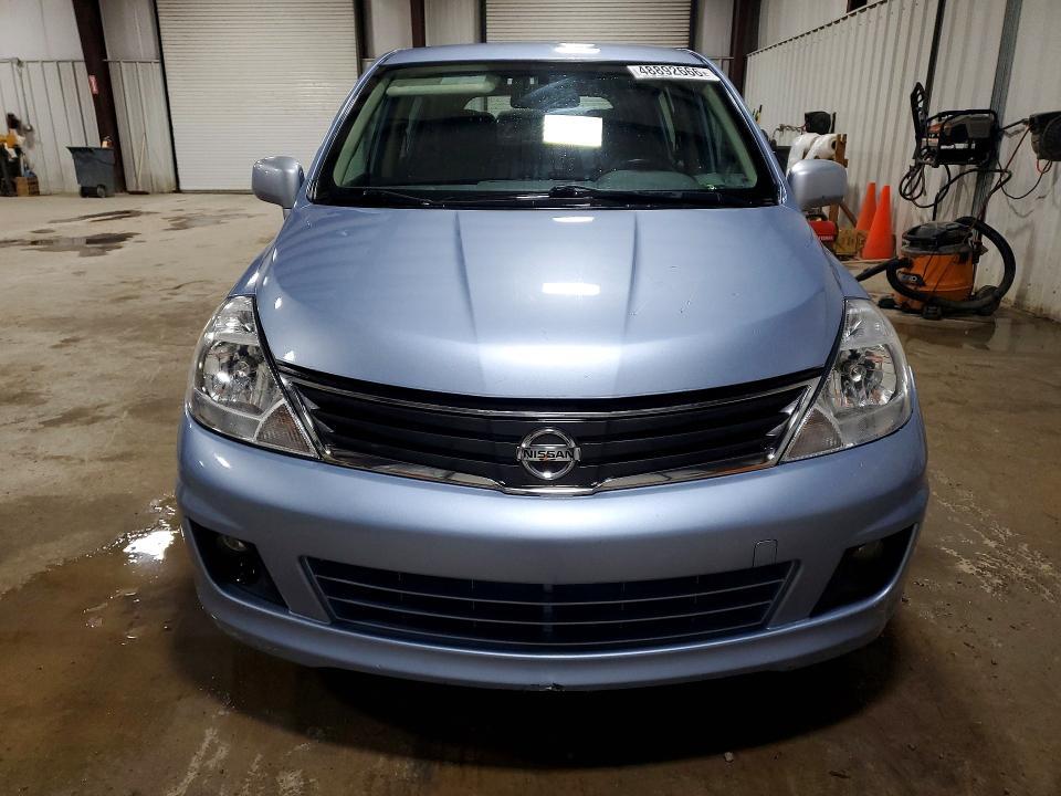 2011 Nissan Versa 1.8 s