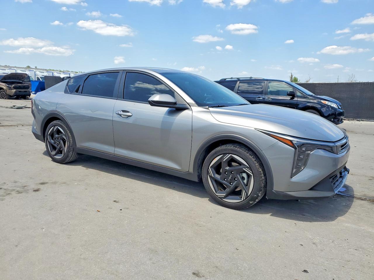 2025 KIA K4 ex
