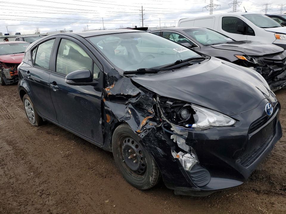 2016 Toyota Prius c two