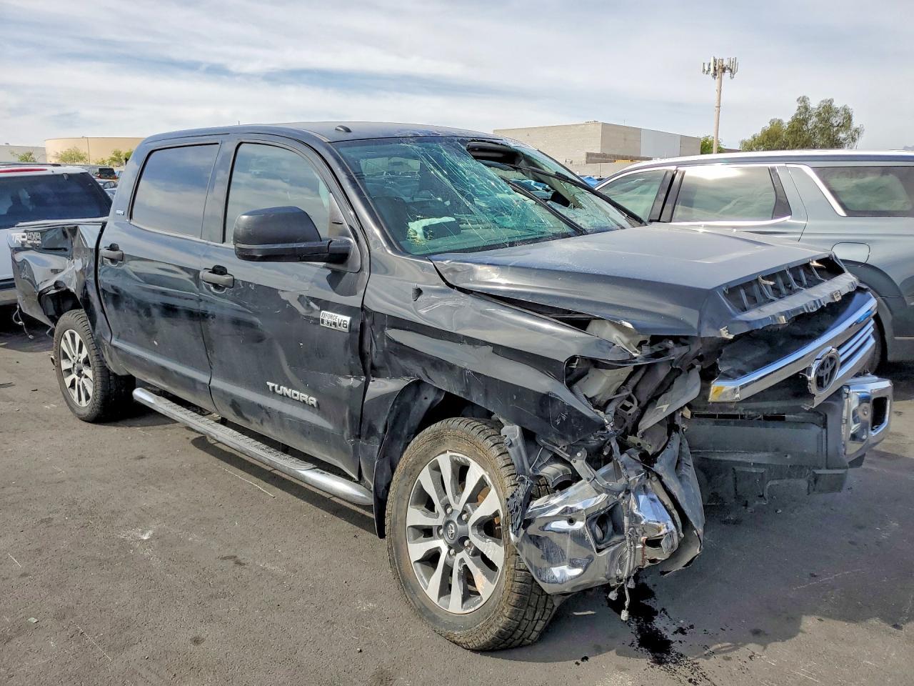2017 Toyota Tundra SR5