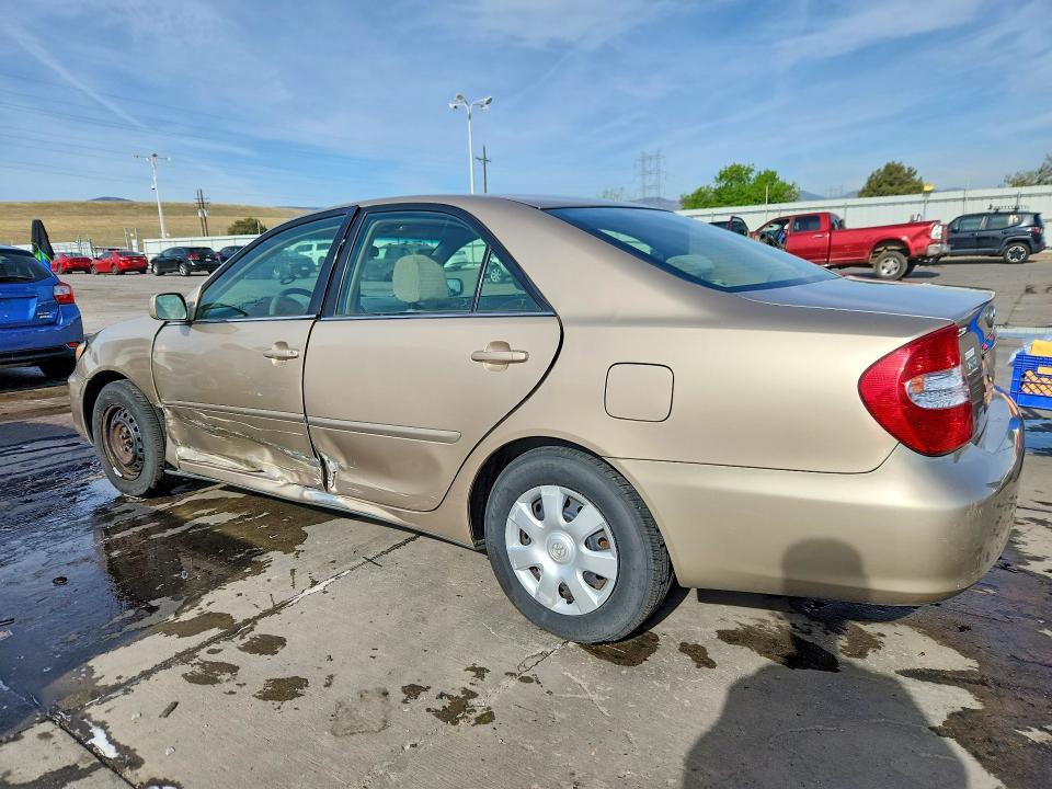 2003 Toyota Camry le