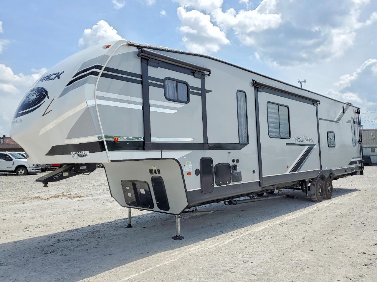 2020 Cherokee By Forest R Recreational Vehicle (RV)-TOY Hauler Camper