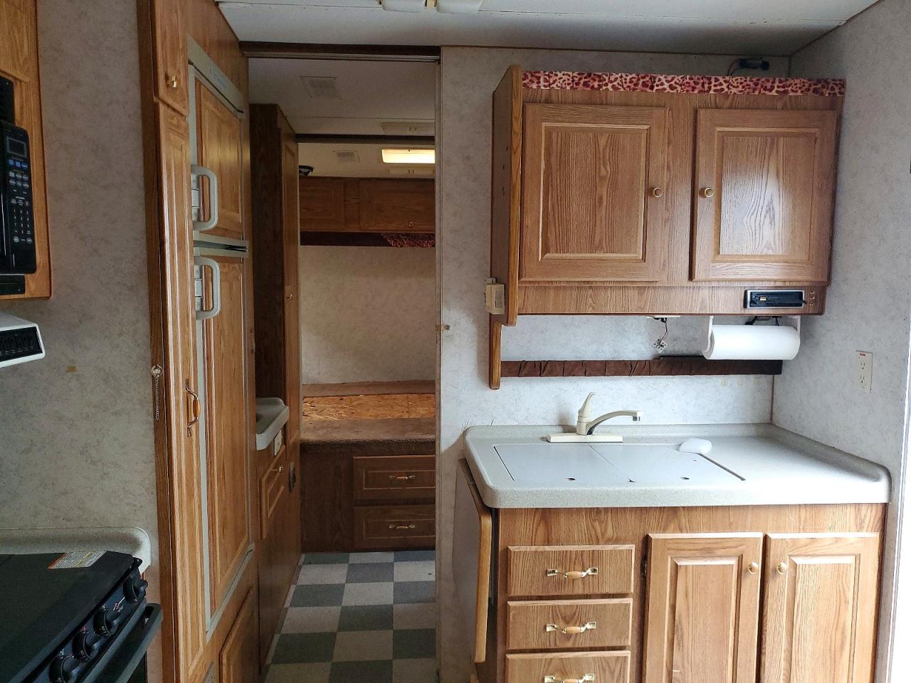 2003 Weekerrior Toyhauler