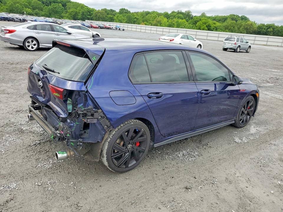 2022 Volkswagen Gti se