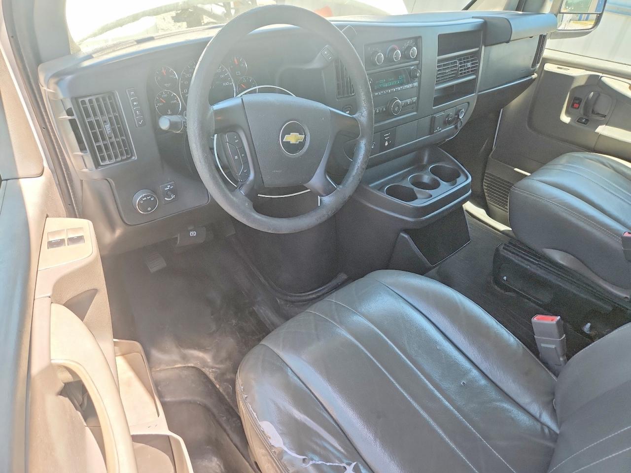 2015 Chevrolet Express G2500