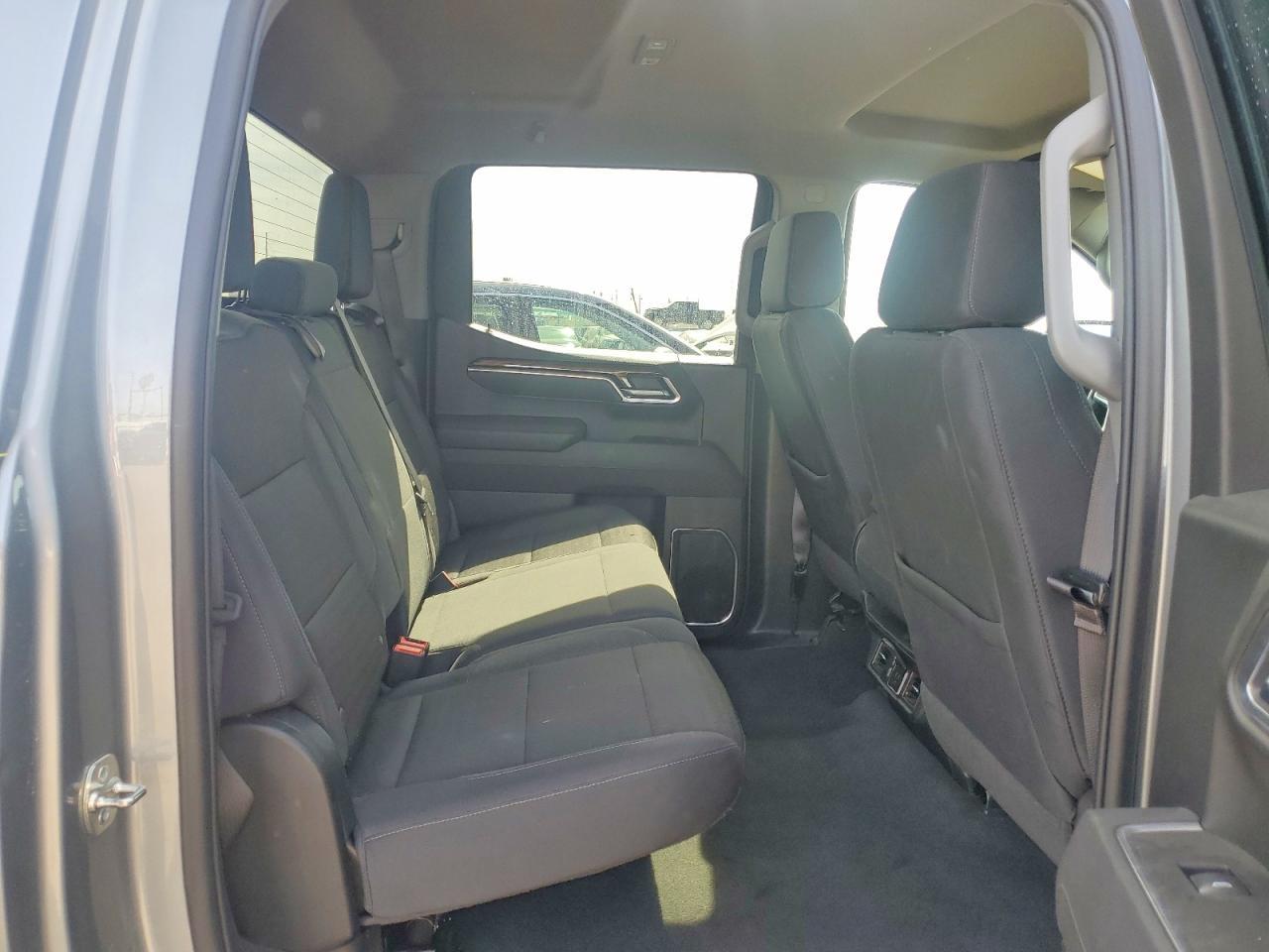 2025 Chevrolet Silverado C1500 LT