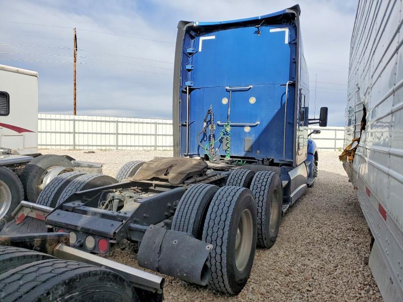 2020 Kenworth Constructi-Semi Truck