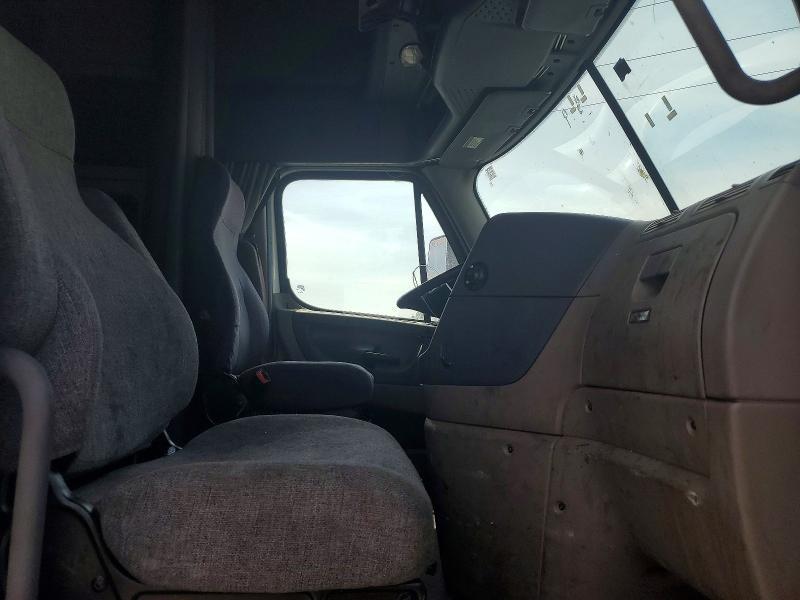 2018 Freightliner Cascadia 125 Semi Truck