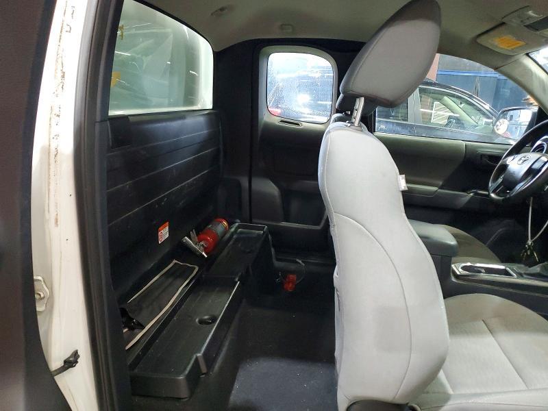 2017 Toyota Tacoma SR