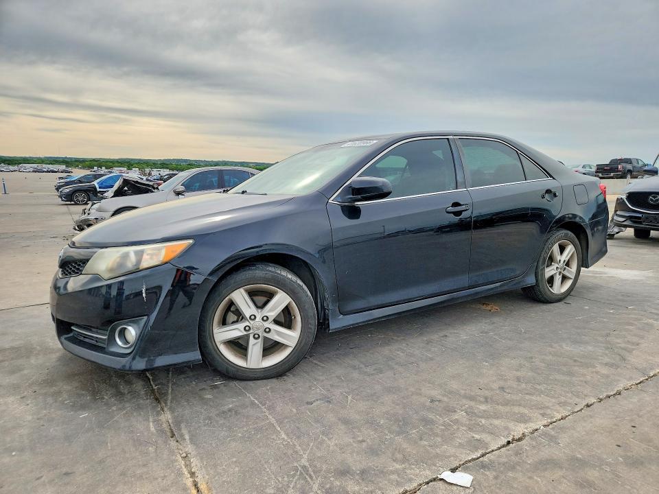 2013 Toyota Camry se
