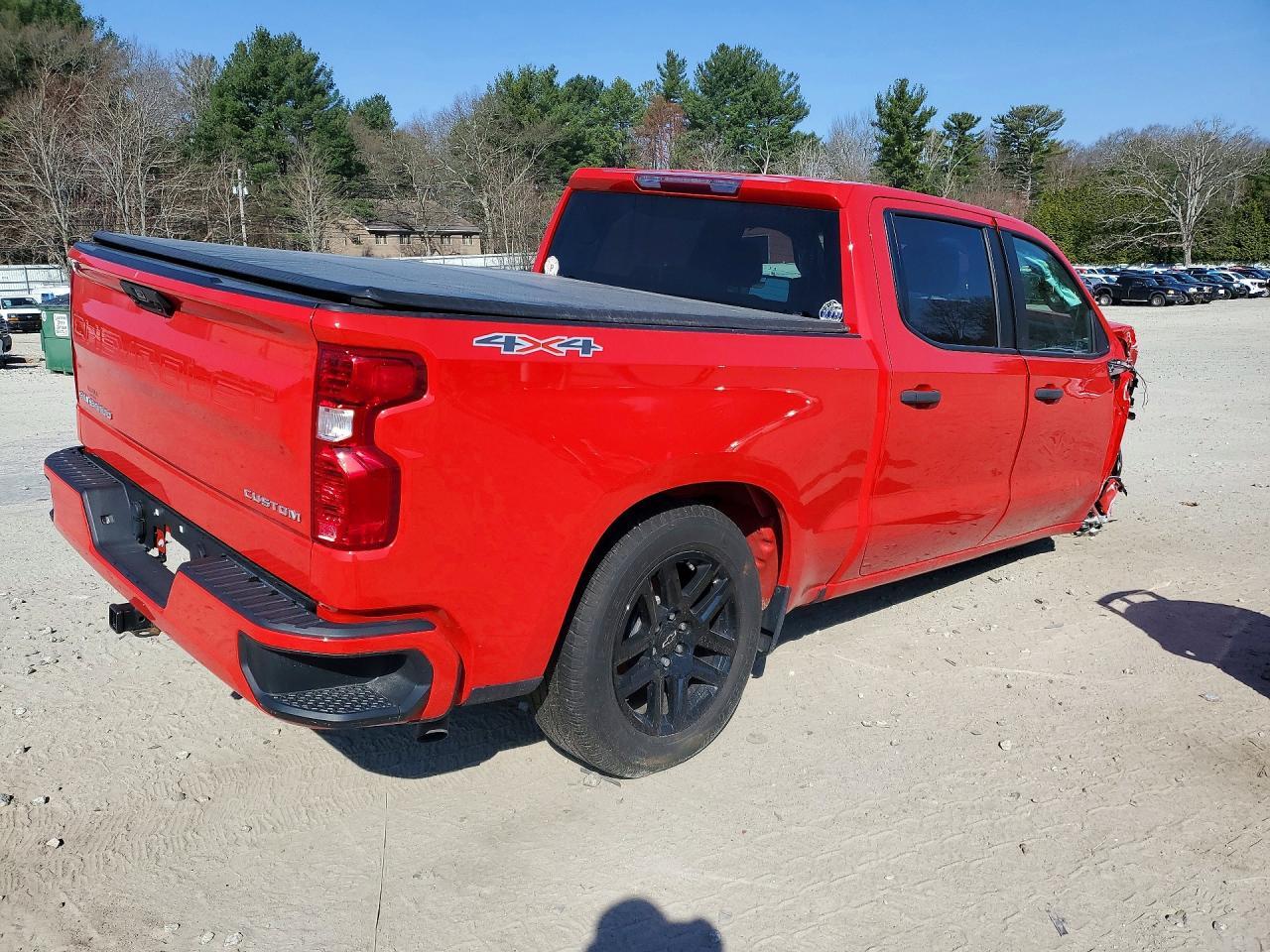 2022 Chevrolet Silverado K1500 Custom