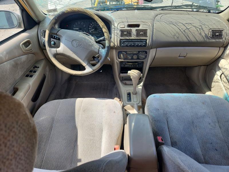 2002 Toyota Corolla le