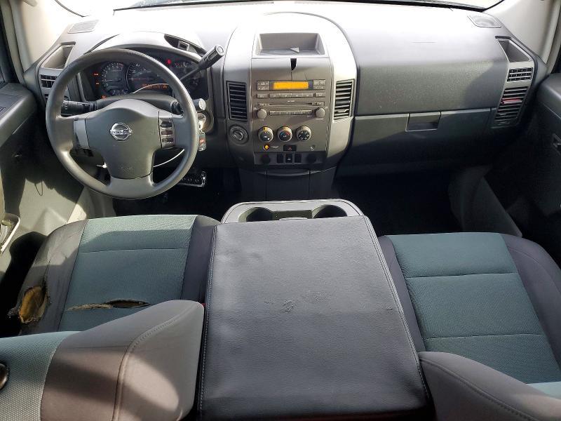 2004 Nissan Titan XE