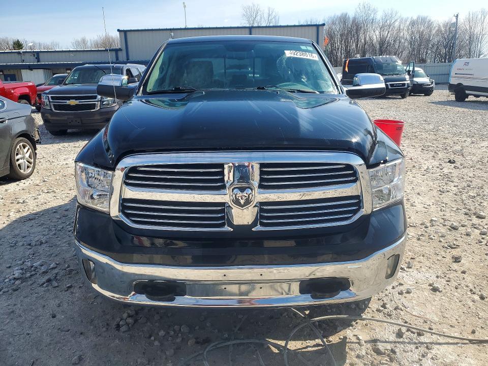 2015 Dodge Ram 1500 slt