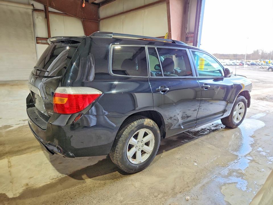 2010 Toyota Highlander Base