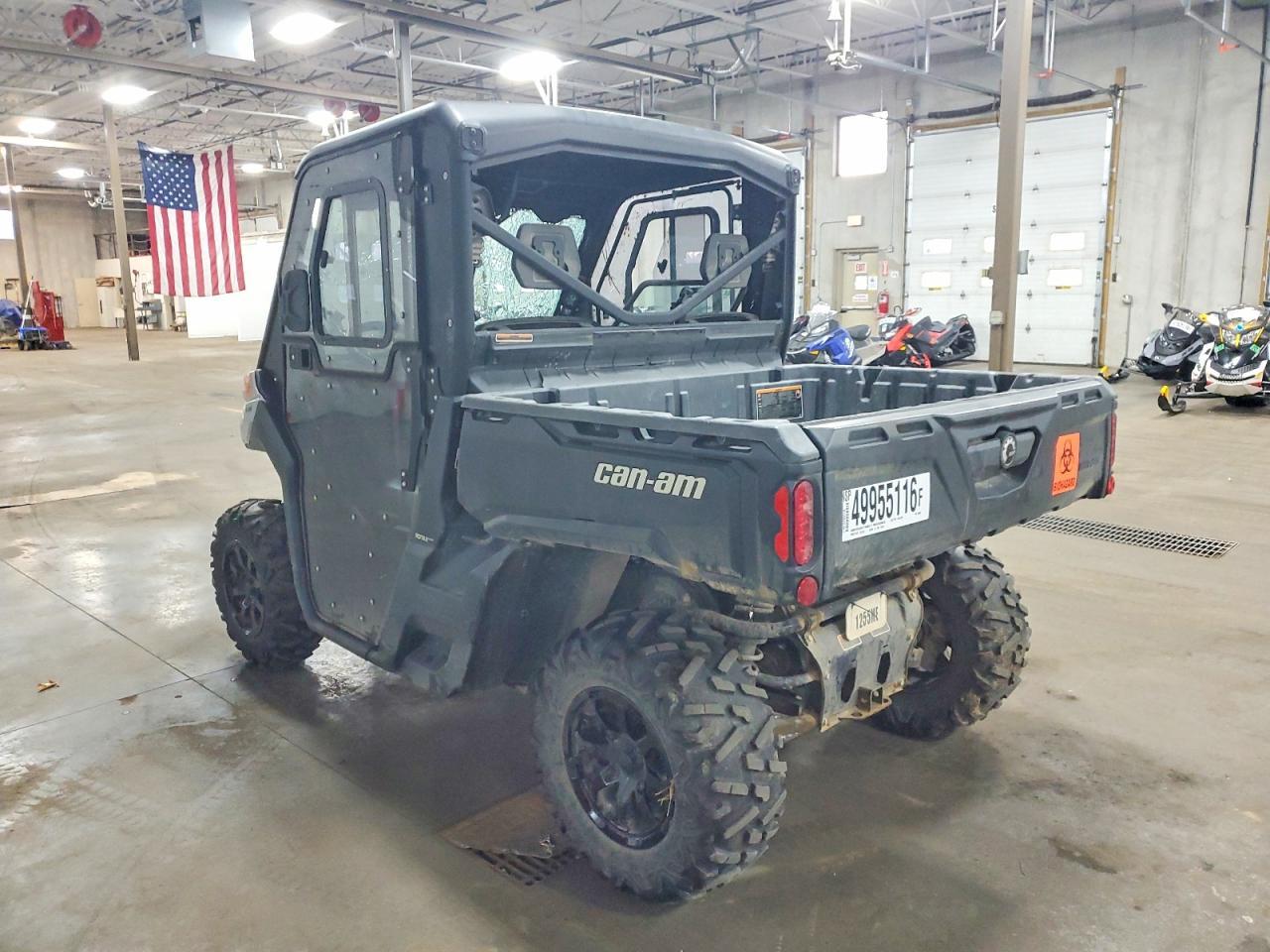 2019 Can-Am Defender HD10