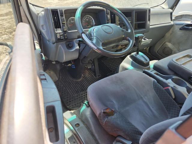 2011 Isuzu NPR BOX Truck