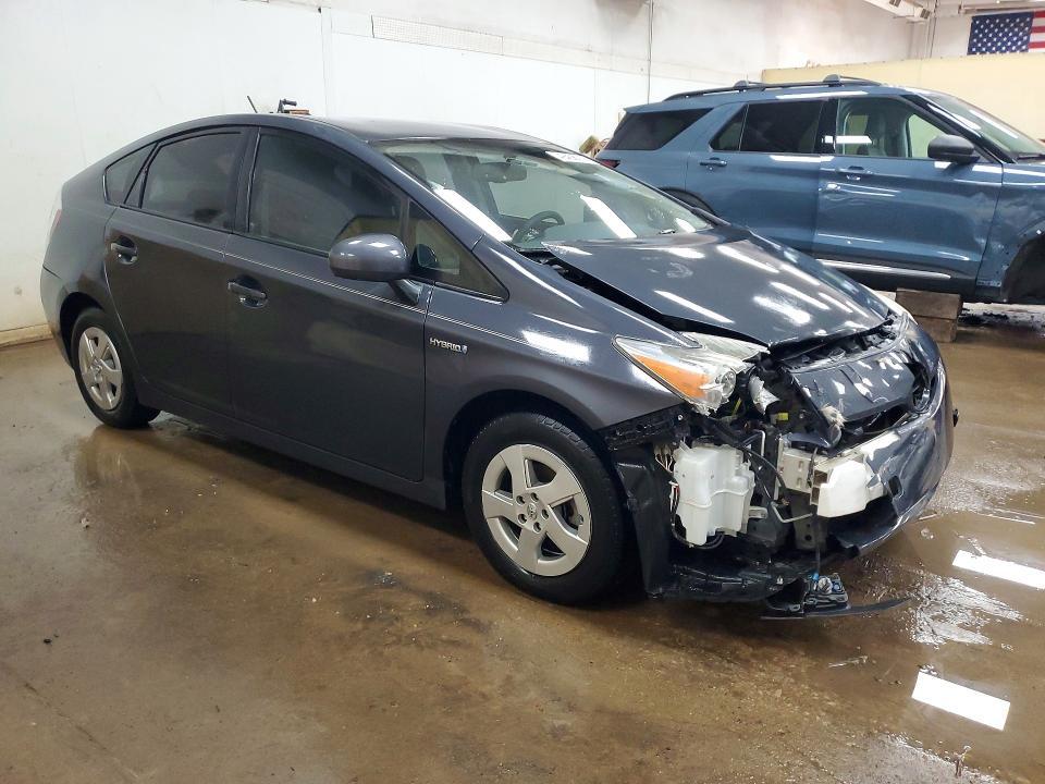 2010 Toyota Prius iii