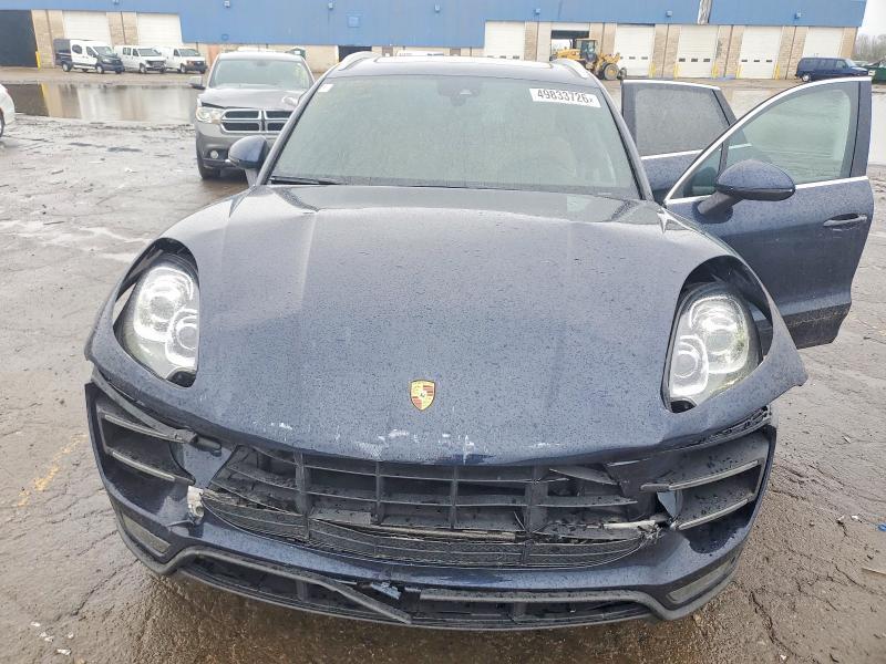 2018 Porsche Macan Turbo