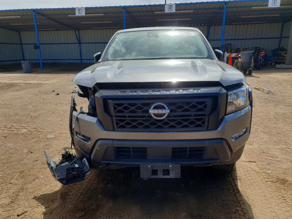 2022 Nissan Frontier S