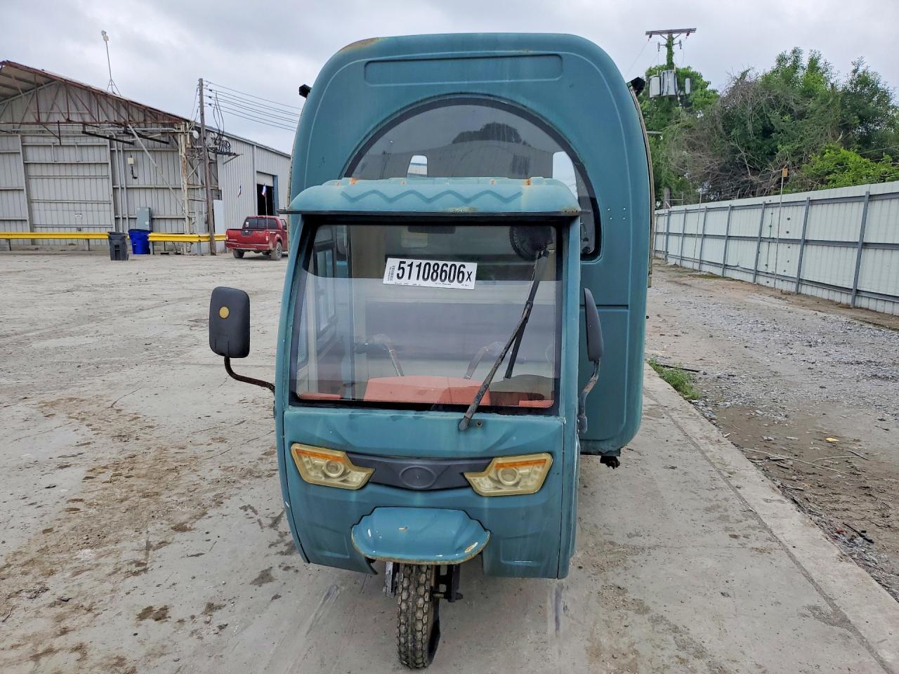 2022 Other Medium DUTY/BOX Trucks