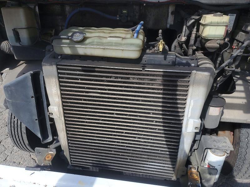 2005 Freightliner MT45G Delivery Truck