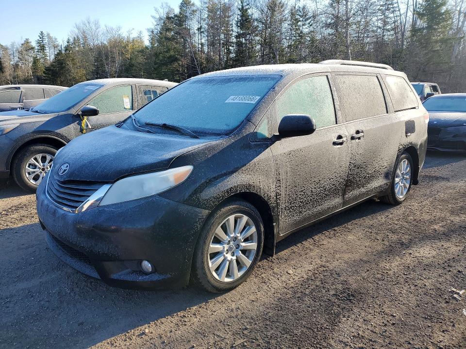 2011 Toyota Sienna-v6