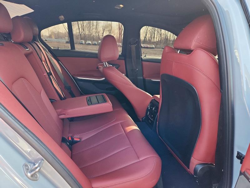2025 BMW M340xi