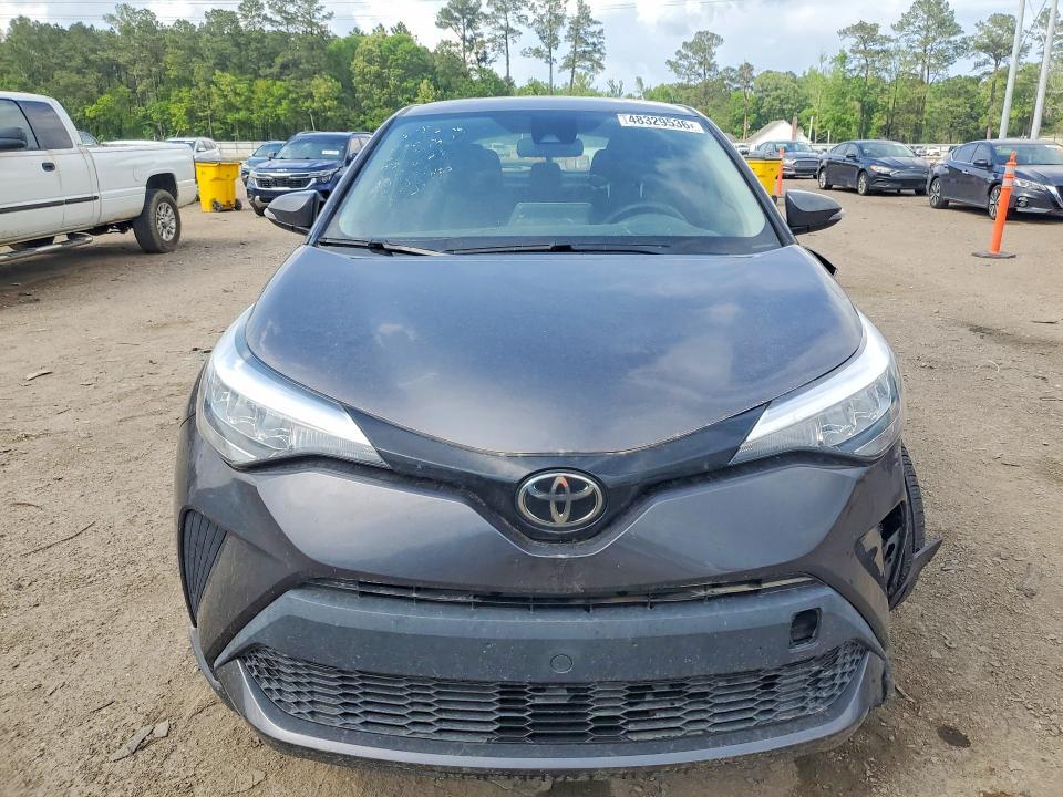 2021 Toyota C-hr le