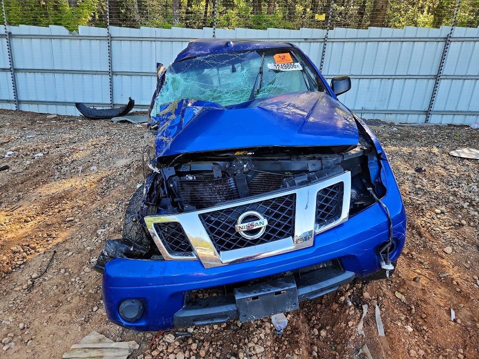 2013 Nissan Frontier sv V6