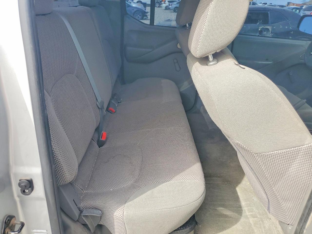 2016 Nissan Frontier S