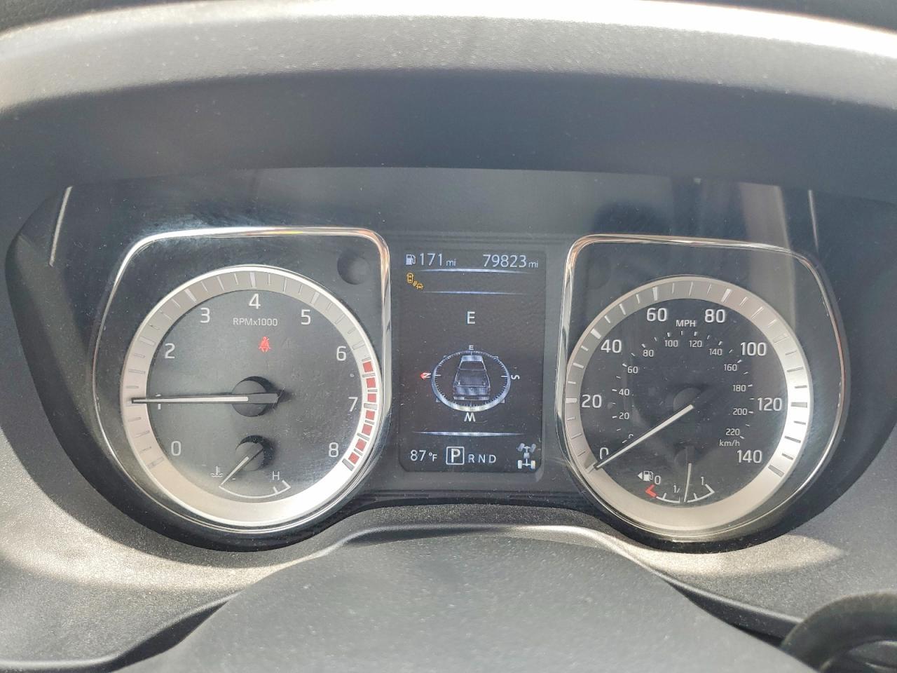 2017 Nissan Titan SV